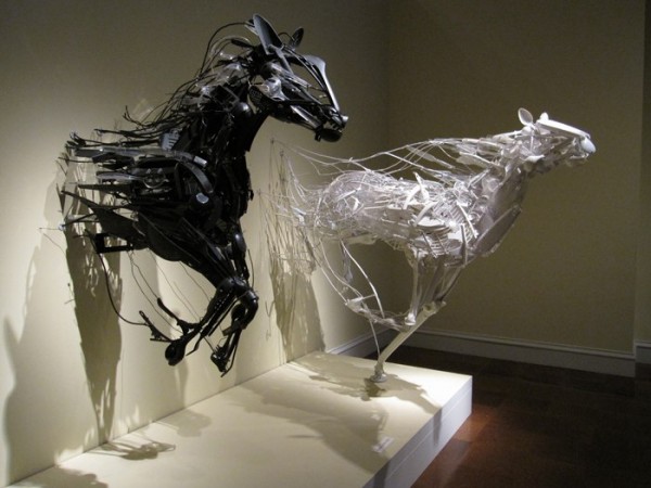 Sculptures-from-Recycled-Materials-by-Sayaka-Kajita-Ganz-5-600x450.jpg