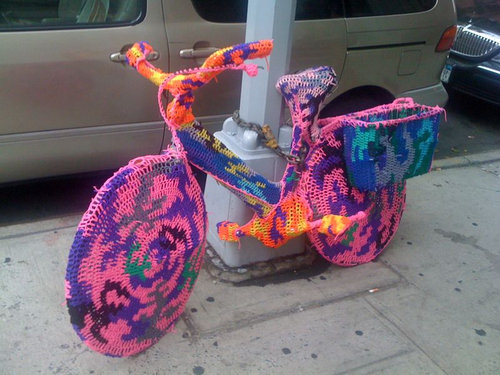 sweater-bike-in-soho-nyc-23278-1279815109-23.jpg